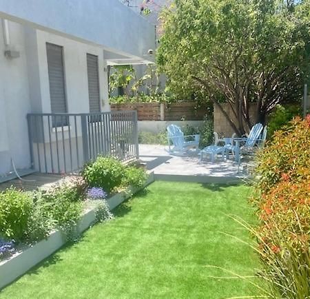 אירוח השקד - 10דק' משדה התעופה Giv'at Koach Exterior foto